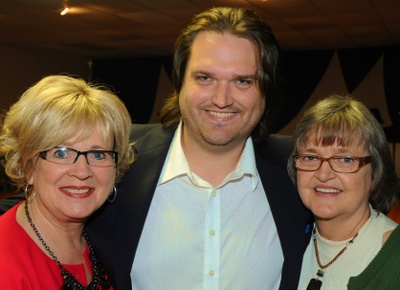 Gloria with Linda Long and her son Grady